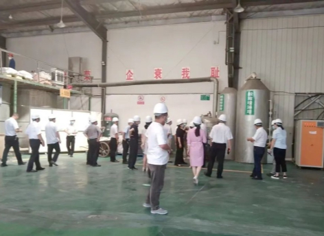 湖南省人大黨委會黨組副書記、副主任謝建輝調研蒞臨錦勝科技開展立法調研